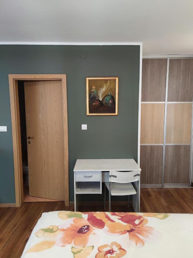 Apartment Casa Nova Rovigno Esterno foto