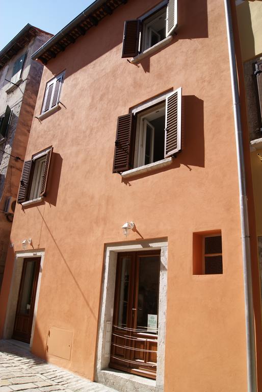 Apartment Casa Nova Rovigno Esterno foto